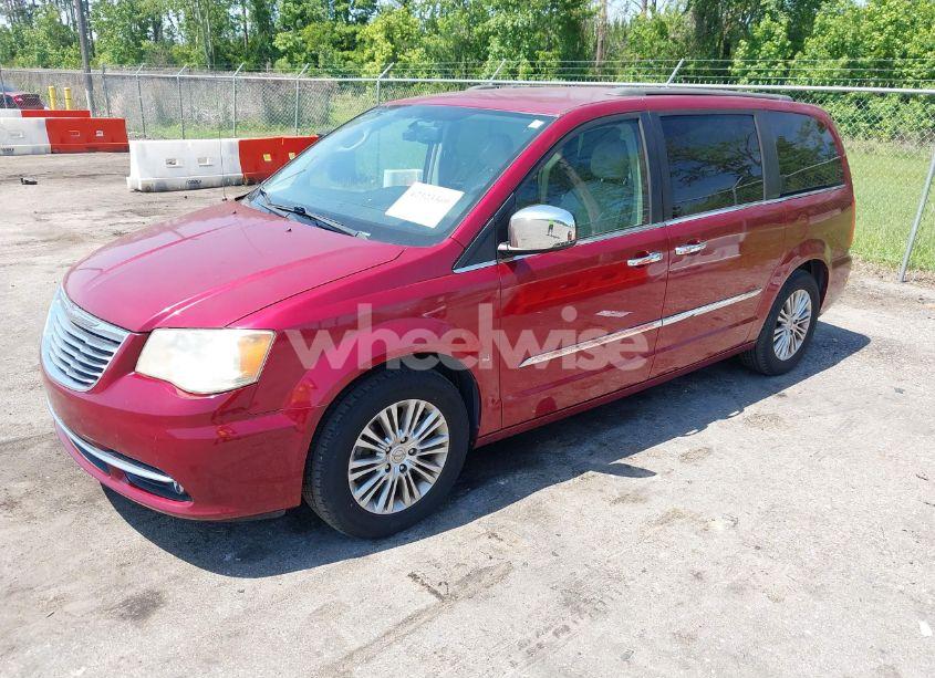 Photo 2 of 2013 Chrysler Town & COUNTRY TOURING-L (VIN 2C4RC1CG9DR559300)