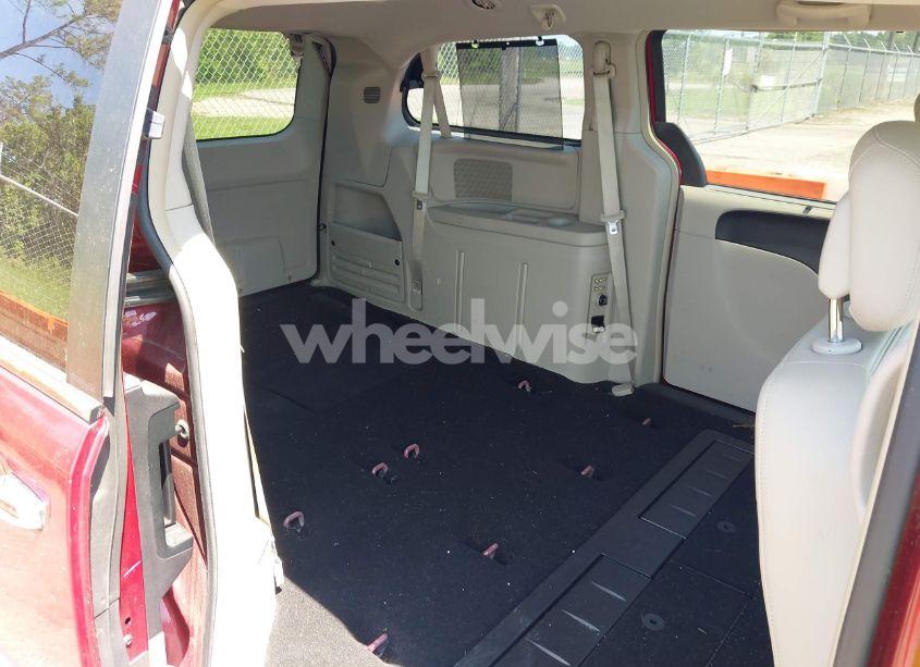 Photo 8 of 2013 Chrysler Town & COUNTRY TOURING-L (VIN 2C4RC1CG9DR559300)