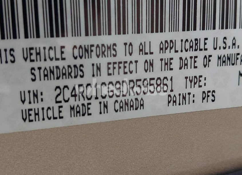 Photo 9 of 2013 Chrysler Town & COUNTRY TOURING-L (VIN 2C4RC1CG9DR595861)