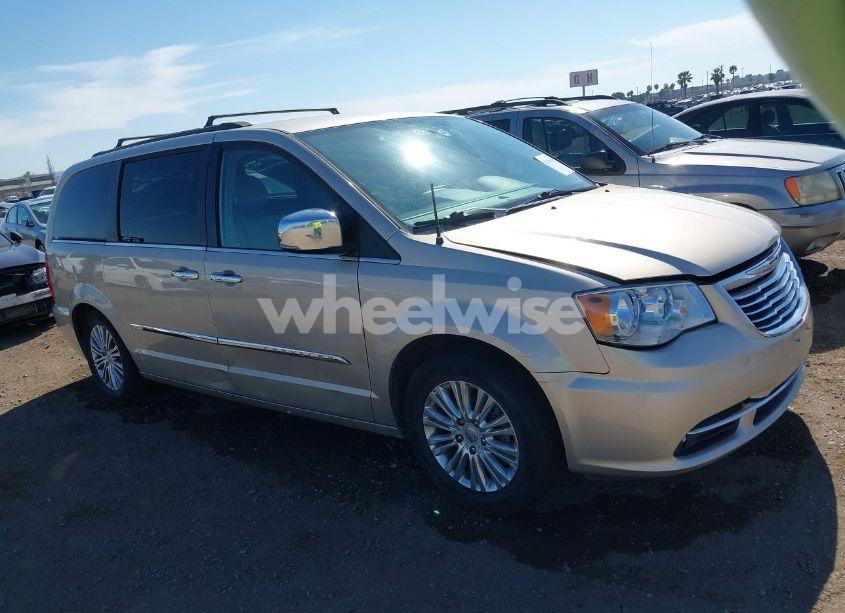 2013 Chrysler Town & COUNTRY TOURING-L (VIN 2C4RC1CG9DR597111) main photo
