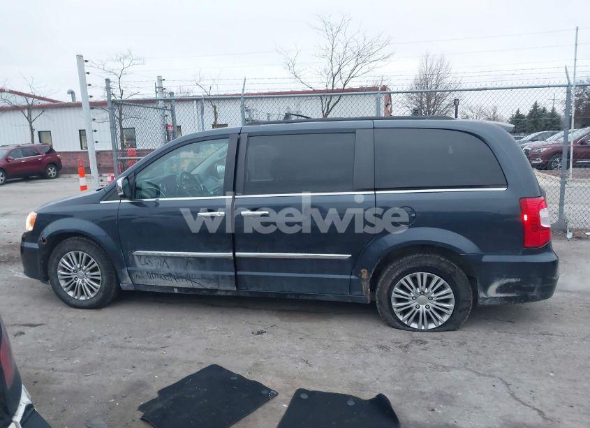 Photo 14 of 2013 Chrysler Town & COUNTRY TOURING-L (VIN 2C4RC1CG9DR785725)