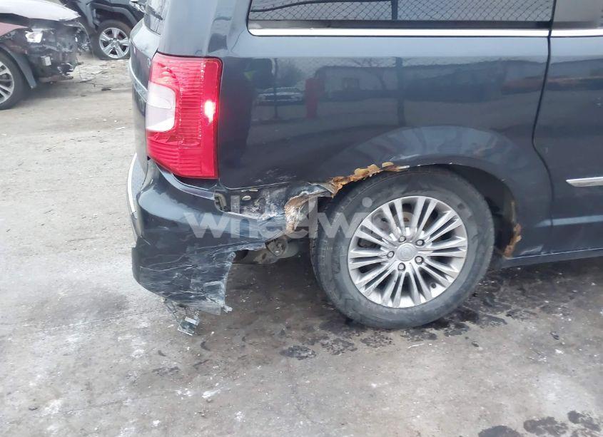 Photo 6 of 2013 Chrysler Town & COUNTRY TOURING-L (VIN 2C4RC1CG9DR785725)