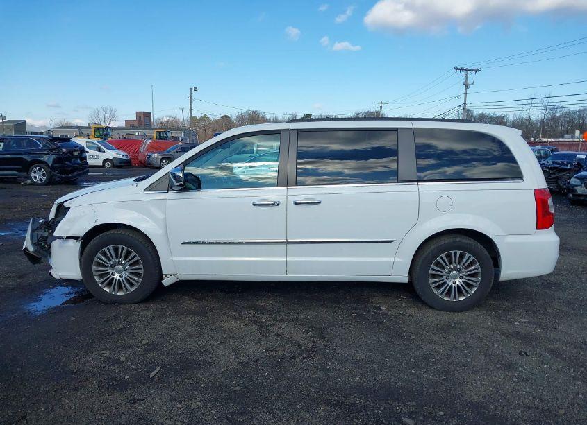 Photo 14 of 2014 Chrysler Town & COUNTRY TOURING-L (VIN 2C4RC1CG9ER143975)