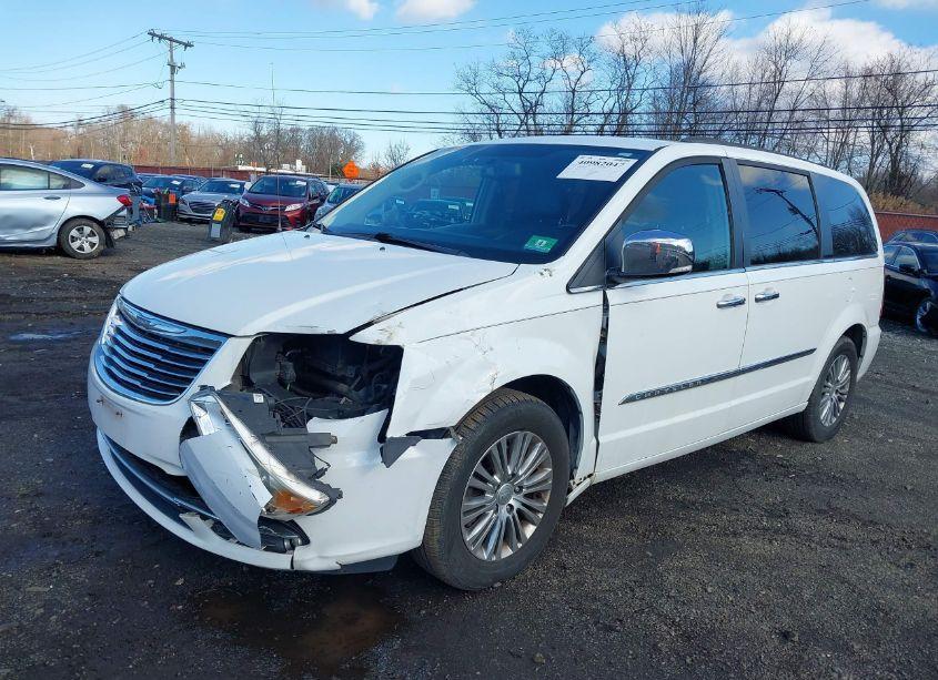 Photo 17 of 2014 Chrysler Town & COUNTRY TOURING-L (VIN 2C4RC1CG9ER143975)
