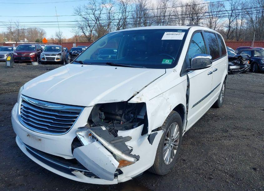 Photo 19 of 2014 Chrysler Town & COUNTRY TOURING-L (VIN 2C4RC1CG9ER143975)