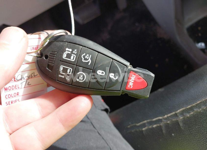 Photo 11 of 2014 Chrysler Town & COUNTRY TOURING-L (VIN 2C4RC1CG9ER188169)