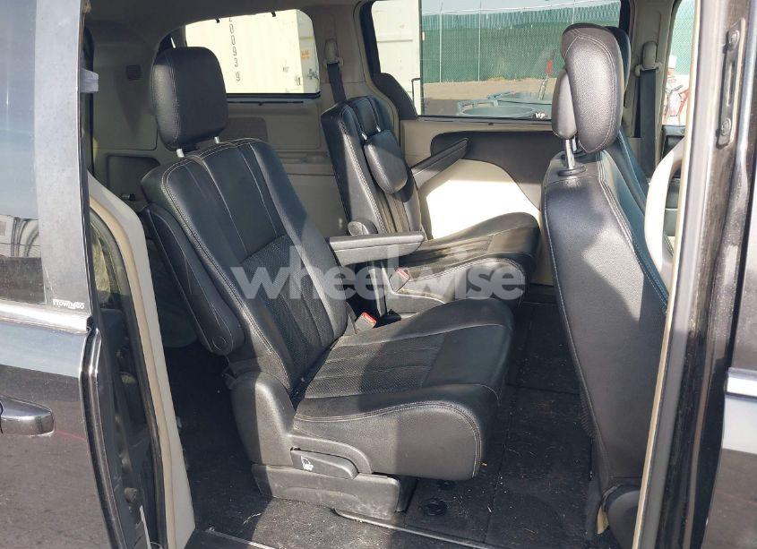 Photo 8 of 2014 Chrysler Town & COUNTRY TOURING-L (VIN 2C4RC1CG9ER188169)