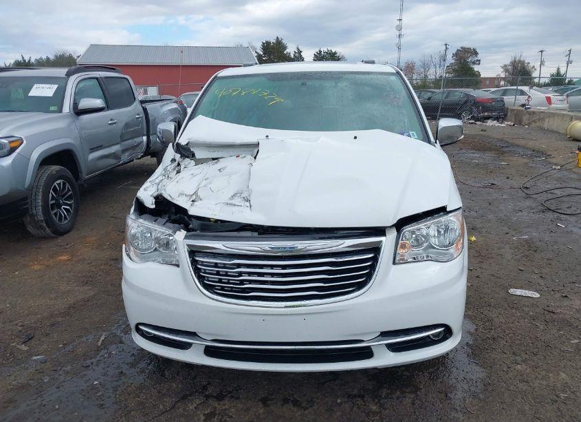 Photo 13 of 2014 Chrysler Town & COUNTRY TOURING-L 30TH ANNIVERSARY (VIN 2C4RC1CG9ER249486)