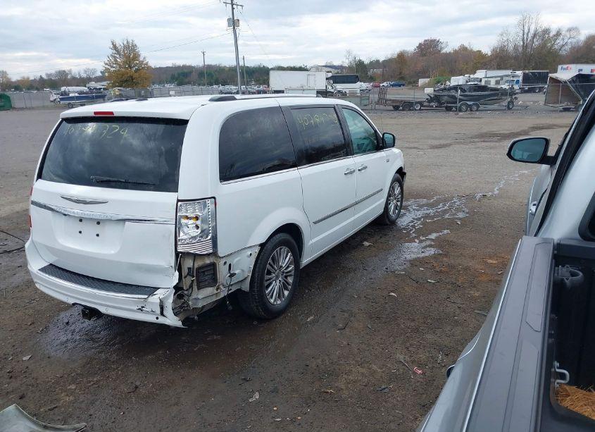 Photo 4 of 2014 Chrysler Town & COUNTRY TOURING-L 30TH ANNIVERSARY (VIN 2C4RC1CG9ER249486)