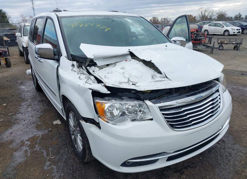 Photo 6 of 2014 Chrysler Town & COUNTRY TOURING-L 30TH ANNIVERSARY (VIN 2C4RC1CG9ER249486)