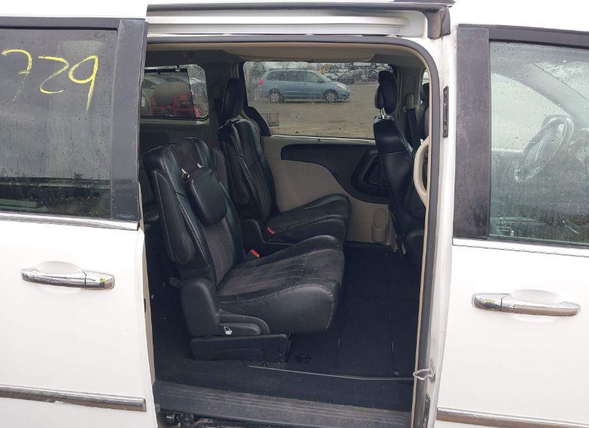 Photo 8 of 2014 Chrysler Town & COUNTRY TOURING-L 30TH ANNIVERSARY (VIN 2C4RC1CG9ER249486)