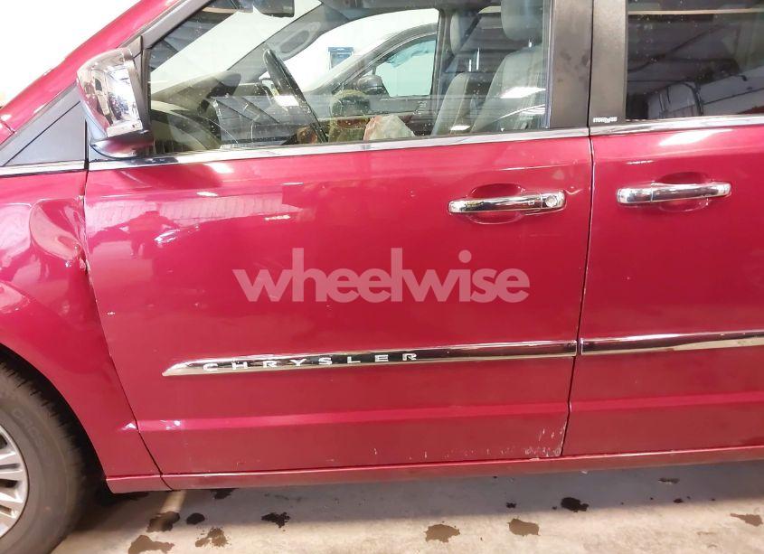 Photo 20 of 2014 Chrysler Town & COUNTRY TOURING-L (VIN 2C4RC1CG9ER277398)