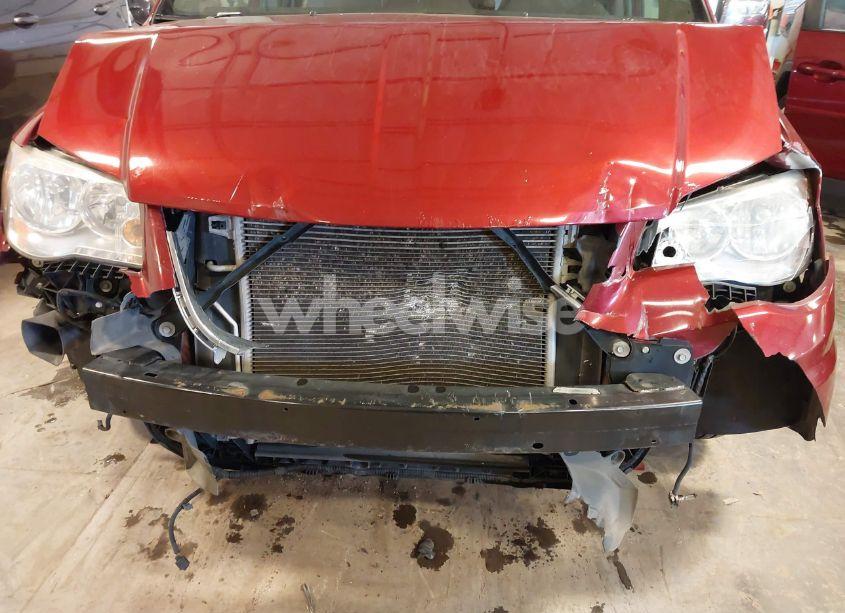 Photo 6 of 2014 Chrysler Town & COUNTRY TOURING-L (VIN 2C4RC1CG9ER277398)