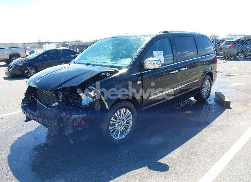 Photo 2 of 2014 Chrysler Town & COUNTRY TOURING-L 30TH ANNIVERSARY (VIN 2C4RC1CG9ER367876)