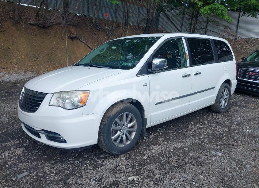 Photo 2 of 2014 Chrysler Town & COUNTRY TOURING-L 30TH ANNIVERSARY (VIN 2C4RC1CG9ER425968)