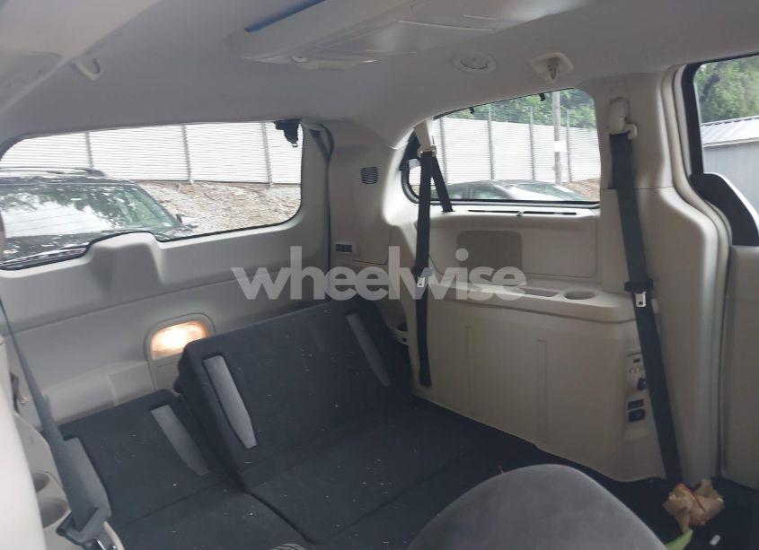 Photo 8 of 2014 Chrysler Town & COUNTRY TOURING-L 30TH ANNIVERSARY (VIN 2C4RC1CG9ER425968)