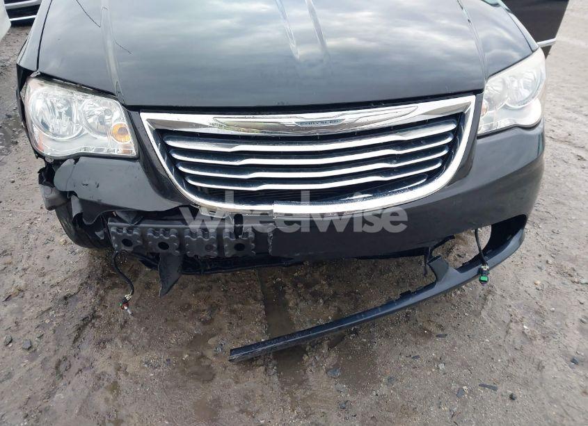 Photo 17 of 2015 Chrysler Town & COUNTRY TOURING-L (VIN 2C4RC1CG9FR677981)