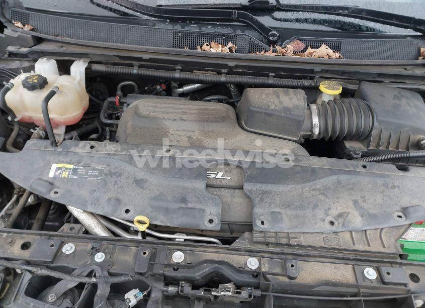 Photo 10 of 2018 Chrysler Pacifica LX (VIN 2C4RC1CG9JR158731)