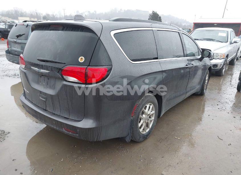 Photo 4 of 2018 Chrysler Pacifica LX (VIN 2C4RC1CG9JR158731)