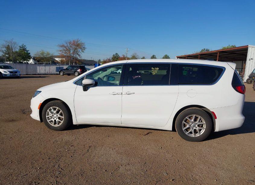 Photo 14 of 2023 Chrysler Voyager LX (VIN 2C4RC1CG9PR596058)