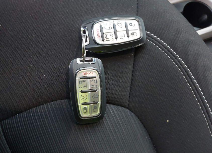 Photo 11 of 2023 Chrysler Voyager LX (VIN 2C4RC1CG9PR596903)