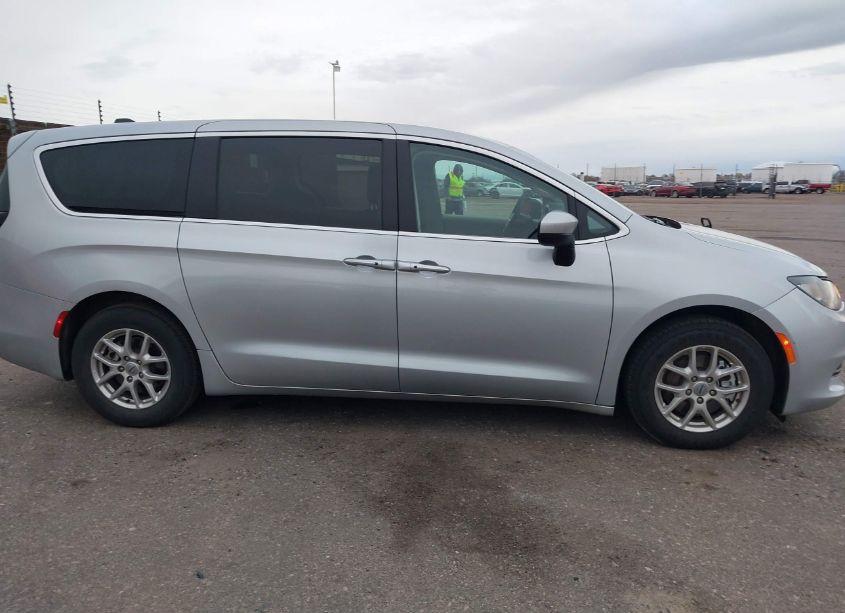 Photo 13 of 2023 Chrysler Voyager LX (VIN 2C4RC1CG9PR596903)