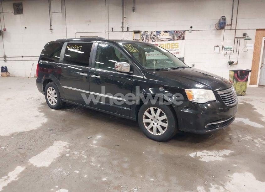 2012 Chrysler Town & COUNTRY TOURING-L (VIN 2C4RC1CGXCR136577) main photo