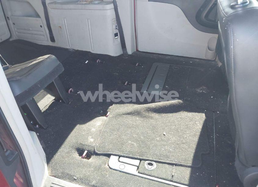 Photo 8 of 2012 Chrysler Town & COUNTRY TOURING-L (VIN 2C4RC1CGXCR169921)