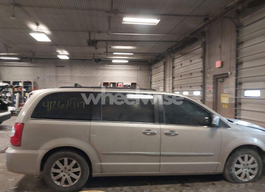 Photo 13 of 2012 Chrysler Town & COUNTRY TOURING-L (VIN 2C4RC1CGXCR362988)