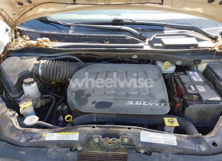 Photo 10 of 2013 Chrysler Town & COUNTRY TOURING-L (VIN 2C4RC1CGXDR511613)