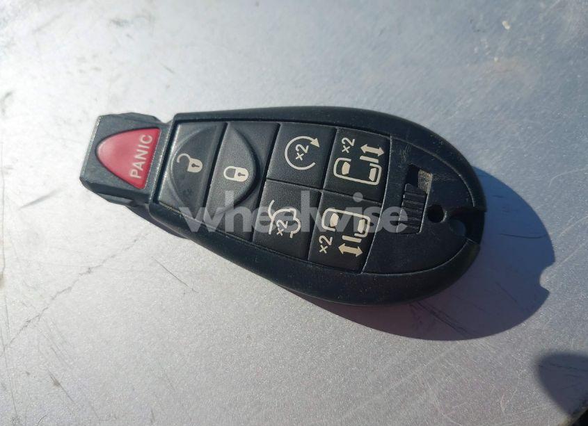 Photo 11 of 2013 Chrysler Town & COUNTRY TOURING-L (VIN 2C4RC1CGXDR542246)