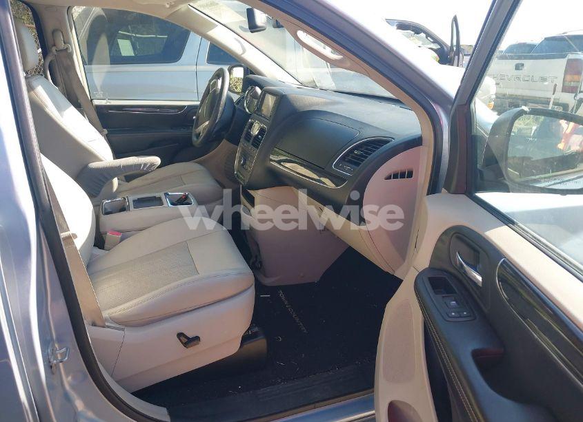 Photo 5 of 2013 Chrysler Town & COUNTRY TOURING-L (VIN 2C4RC1CGXDR542246)