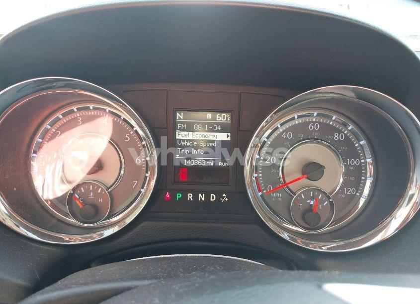 Photo 7 of 2013 Chrysler Town & COUNTRY TOURING-L (VIN 2C4RC1CGXDR542246)