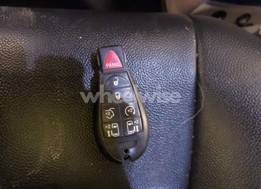 Photo 11 of 2013 Chrysler Town & COUNTRY TOURING-L (VIN 2C4RC1CGXDR677260)