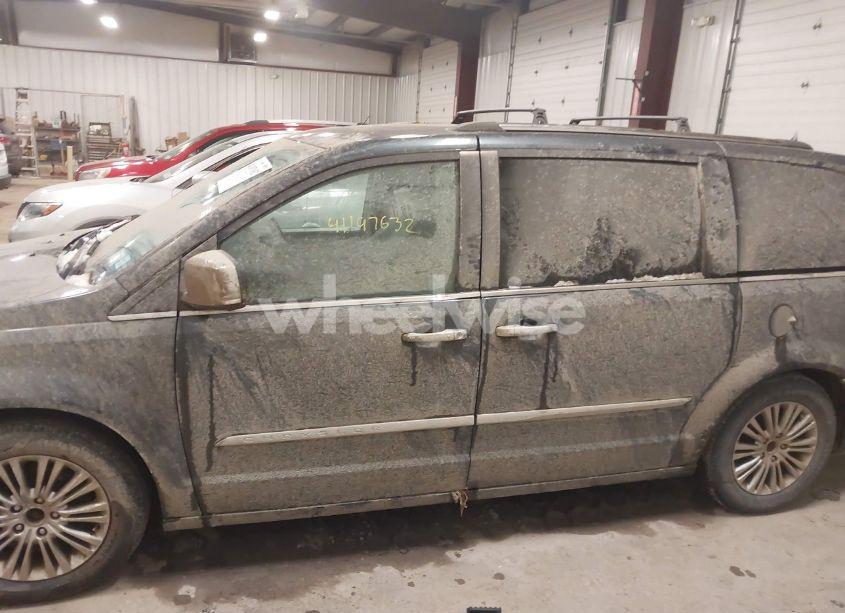 Photo 14 of 2013 Chrysler Town & COUNTRY TOURING-L (VIN 2C4RC1CGXDR677260)