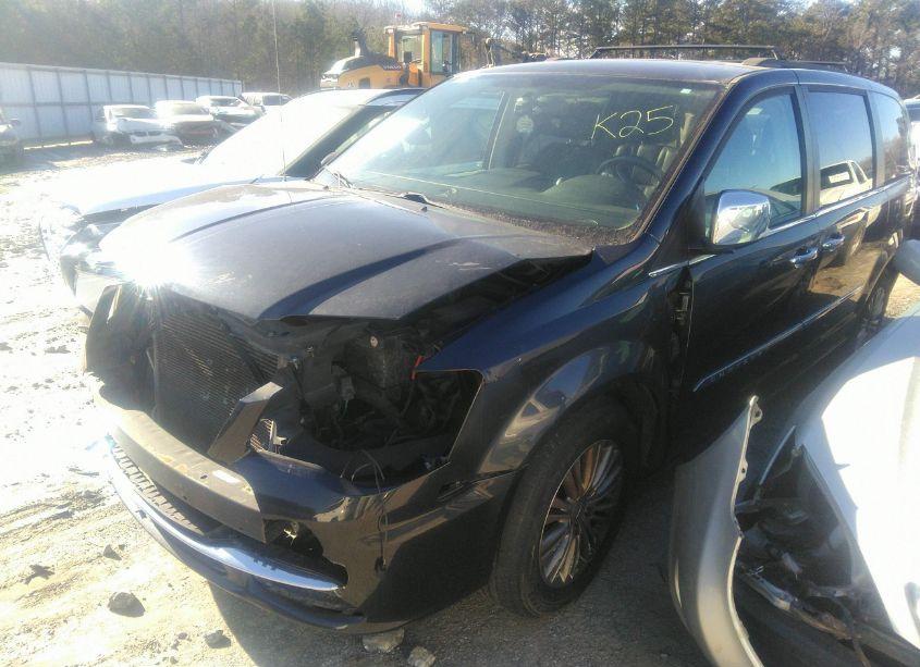 Photo 2 of 2013 Chrysler Town & COUNTRY TOURING-L (VIN 2C4RC1CGXDR734721)