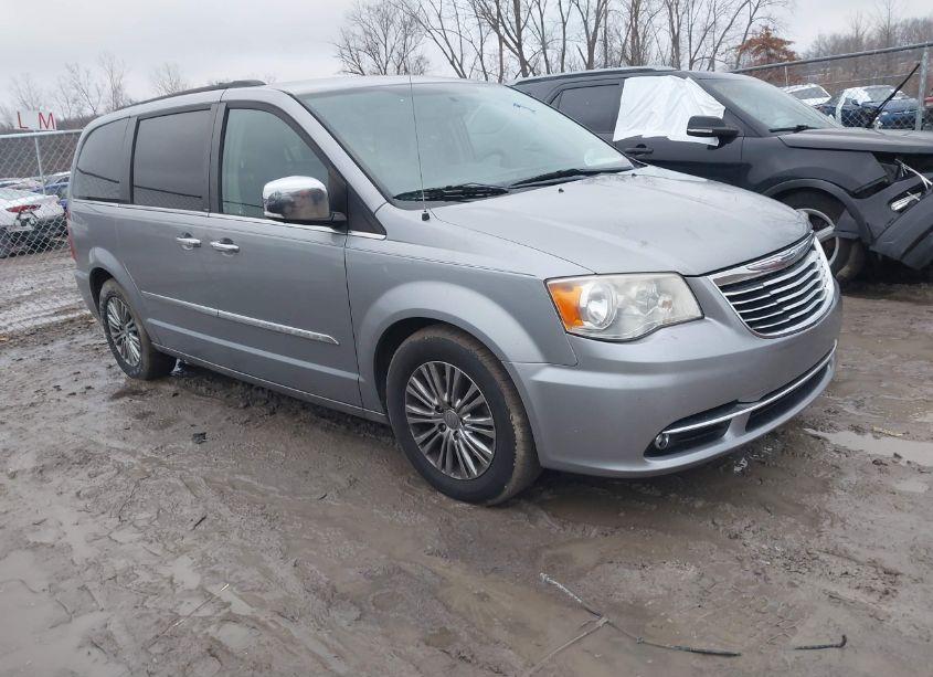 2013 Chrysler Town & COUNTRY TOURING-L (VIN 2C4RC1CGXDR778721) main photo