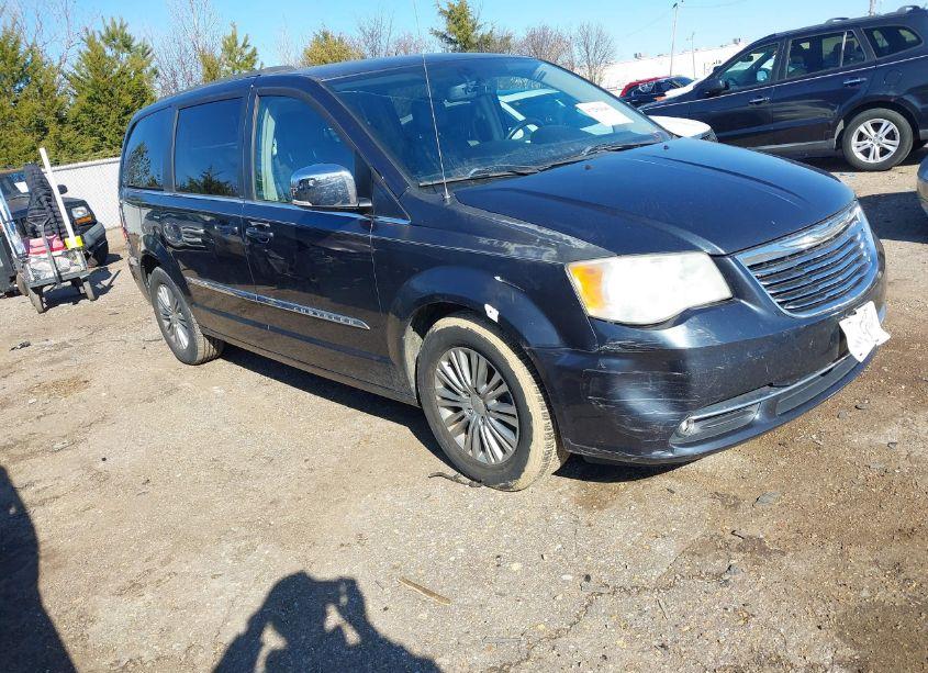 2013 Chrysler Town & COUNTRY TOURING-L (VIN 2C4RC1CGXDR783076) main photo