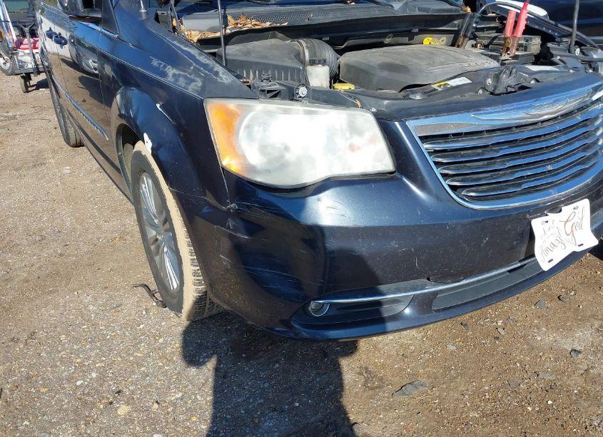 Photo 6 of 2013 Chrysler Town & COUNTRY TOURING-L (VIN 2C4RC1CGXDR783076)