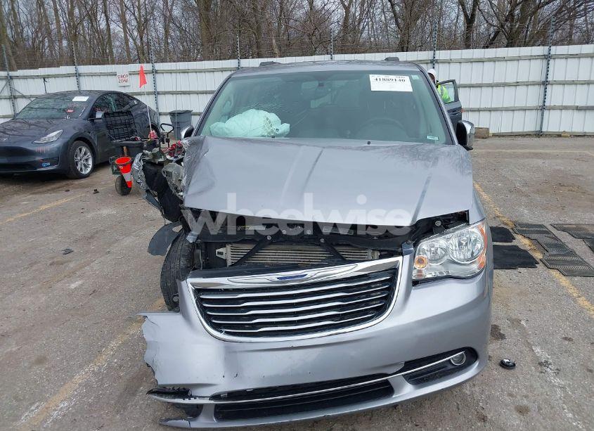 Photo 12 of 2014 Chrysler Town & COUNTRY TOURING-L 30TH ANNIVERSARY (VIN 2C4RC1CGXER195616)