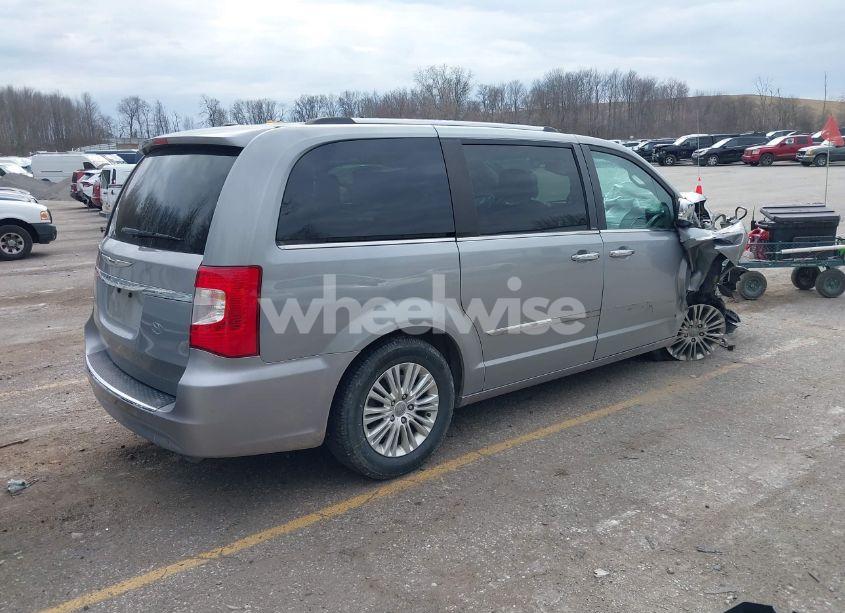 Photo 4 of 2014 Chrysler Town & COUNTRY TOURING-L 30TH ANNIVERSARY (VIN 2C4RC1CGXER195616)