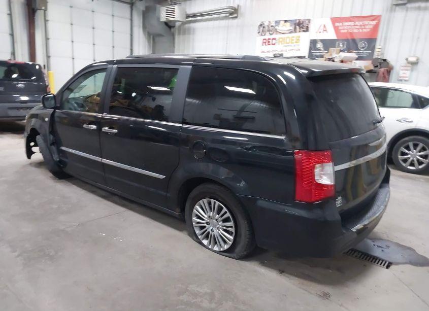 Photo 3 of 2014 Chrysler Town & COUNTRY TOURING-L 30TH ANNIVERSARY (VIN 2C4RC1CGXER249710)