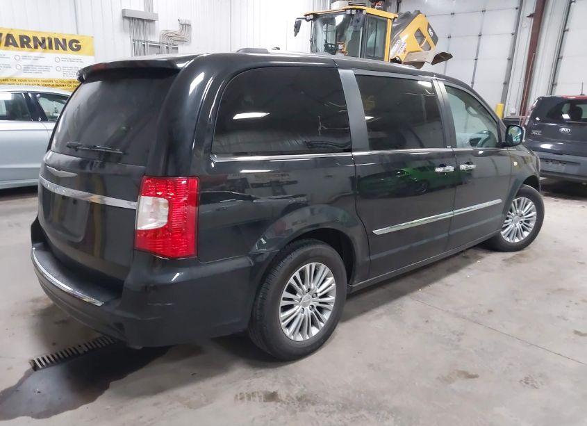 Photo 4 of 2014 Chrysler Town & COUNTRY TOURING-L 30TH ANNIVERSARY (VIN 2C4RC1CGXER249710)