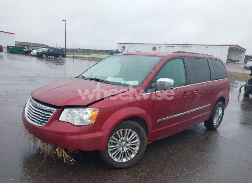 Photo 2 of 2015 Chrysler Town & COUNTRY TOURING-L (VIN 2C4RC1CGXFR674944)