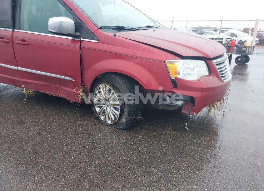 Photo 6 of 2015 Chrysler Town & COUNTRY TOURING-L (VIN 2C4RC1CGXFR674944)