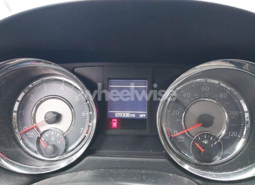 Photo 7 of 2015 Chrysler Town & COUNTRY TOURING-L (VIN 2C4RC1CGXFR731384)