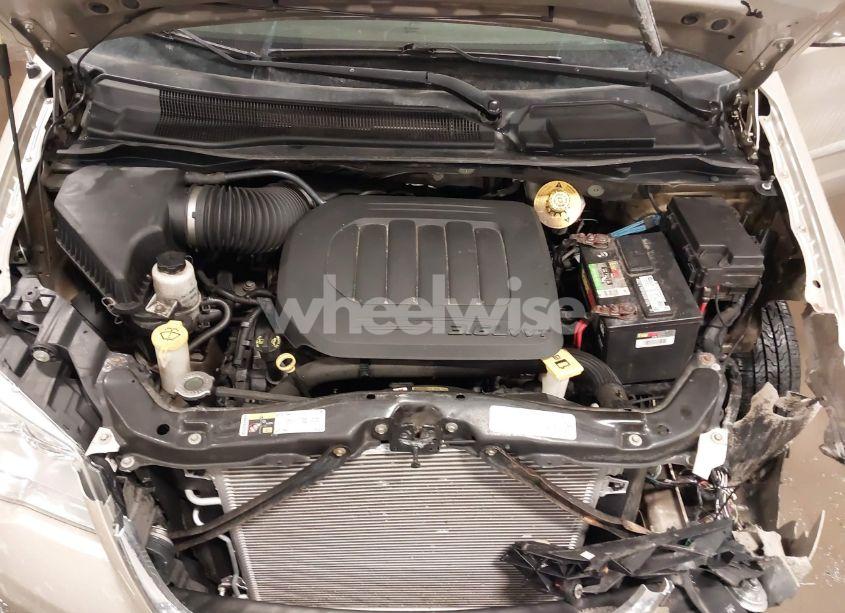 Photo 10 of 2015 Chrysler Town & COUNTRY TOURING-L (VIN 2C4RC1CGXFR754602)