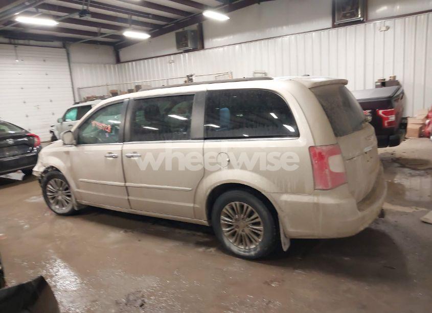Photo 14 of 2015 Chrysler Town & COUNTRY TOURING-L (VIN 2C4RC1CGXFR754602)