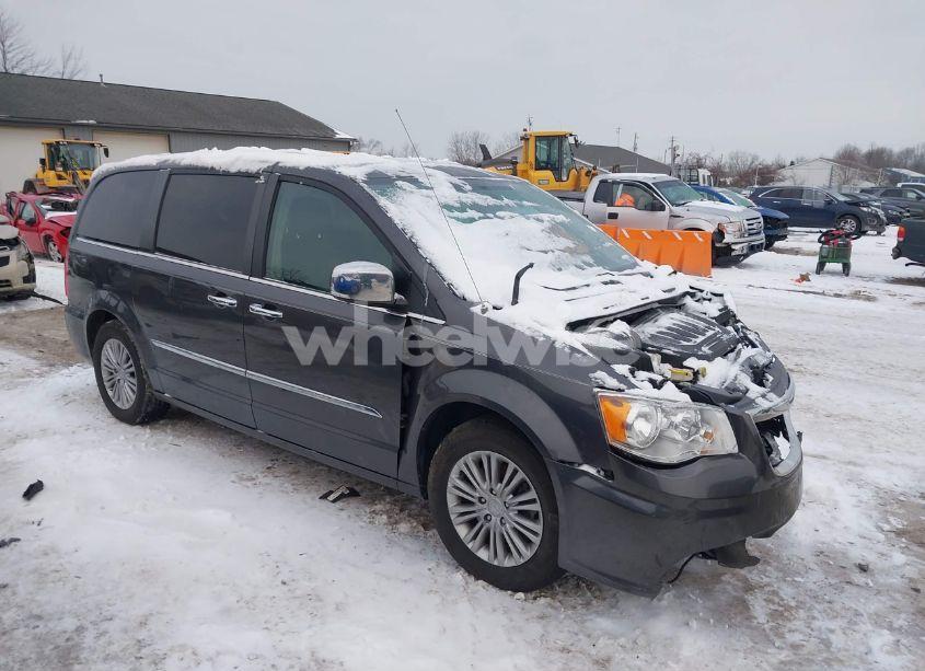 2016 Chrysler Town & COUNTRY TOURING-L ANNIVERSARY EDITION (VIN 2C4RC1CGXGR166538) main photo