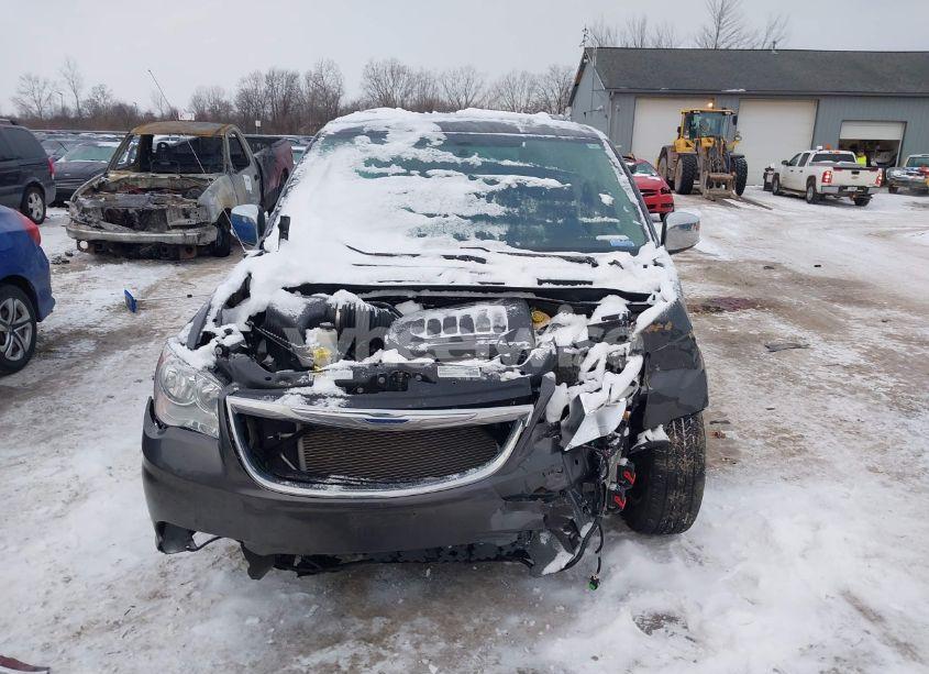 Photo 12 of 2016 Chrysler Town & COUNTRY TOURING-L ANNIVERSARY EDITION (VIN 2C4RC1CGXGR166538)